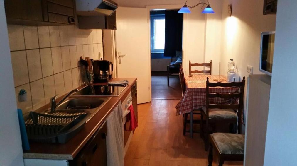 Апартаменты Worker-Flat Гельзенкирхен Экстерьер фото